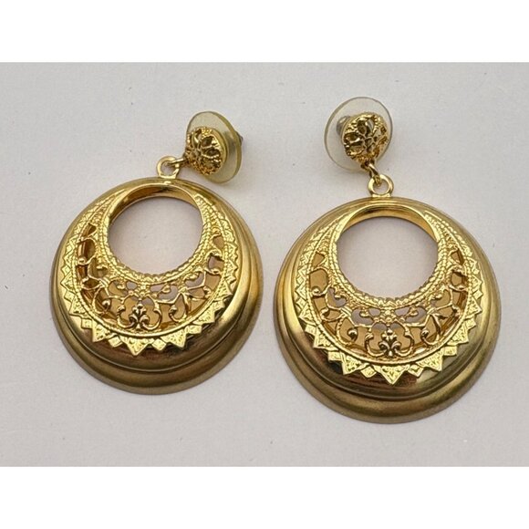 Vintage Gold Tone Filigree Drop Earrings Hoops Classic Elegant Bold 80s - Picture 5 of 6